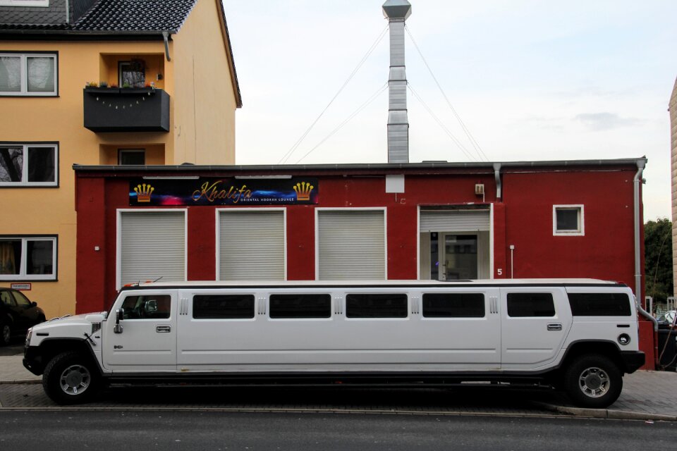 H2 stretch limousine auto
