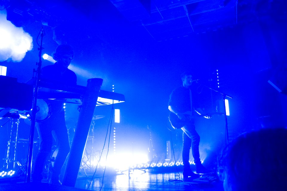 Blue light, Front row, Concert