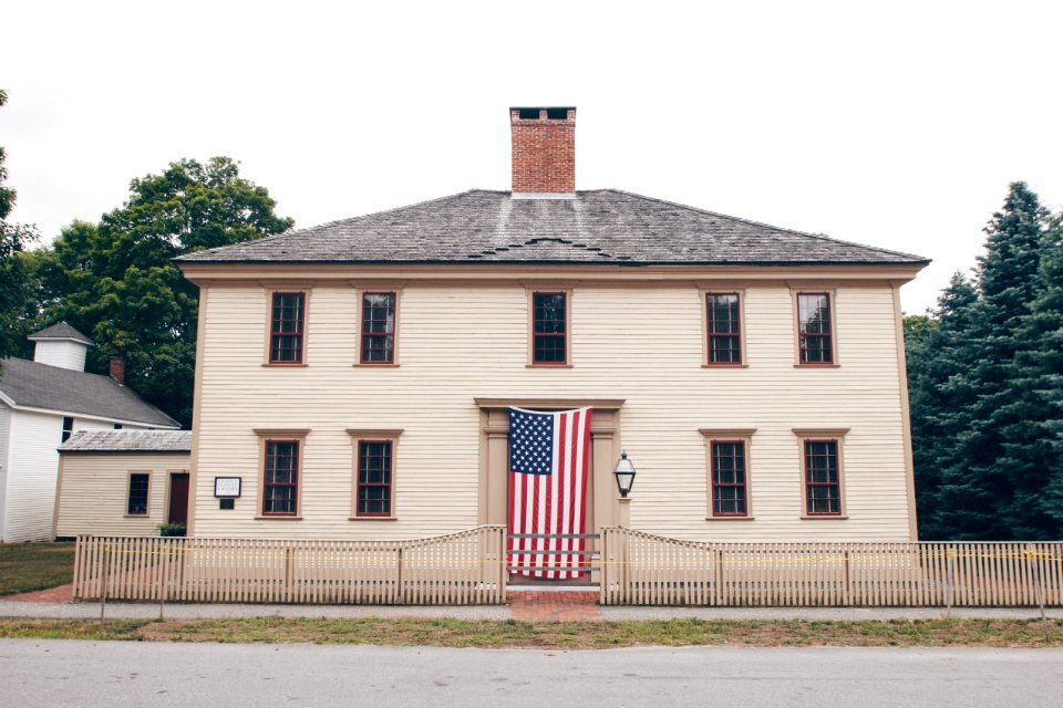 Henniker, United states, Flag