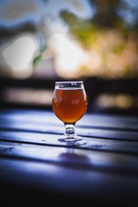 Table, Alchool, Draft beer photo