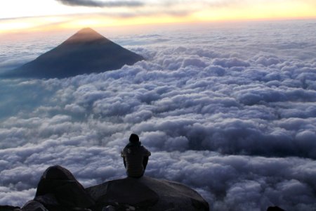 Volcan de acatenango, Guatemala photo