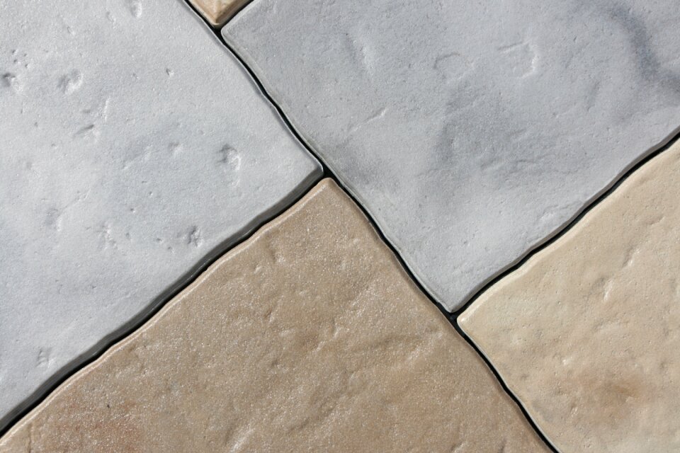 Texture grain bottom plate