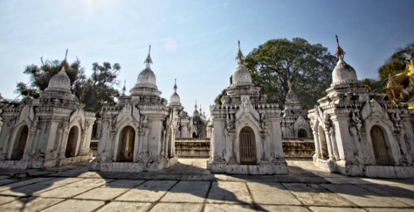Alay, Kuthodaw pagoda, Myanmar burma