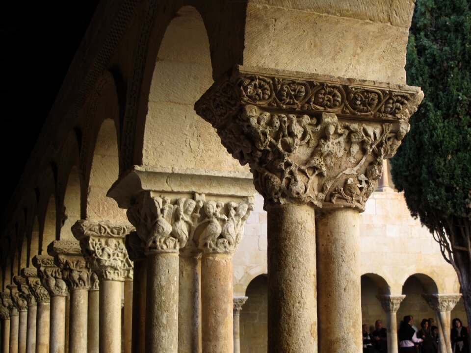Capitals architecture cloister