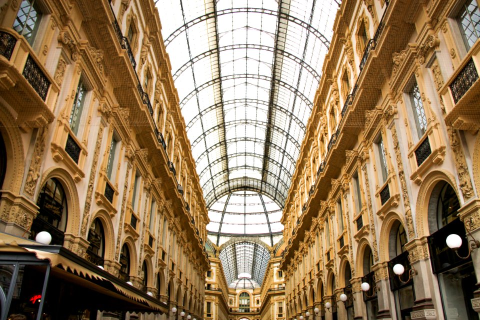 Milano, Galleria vittorio emanuele ii, Italy photo