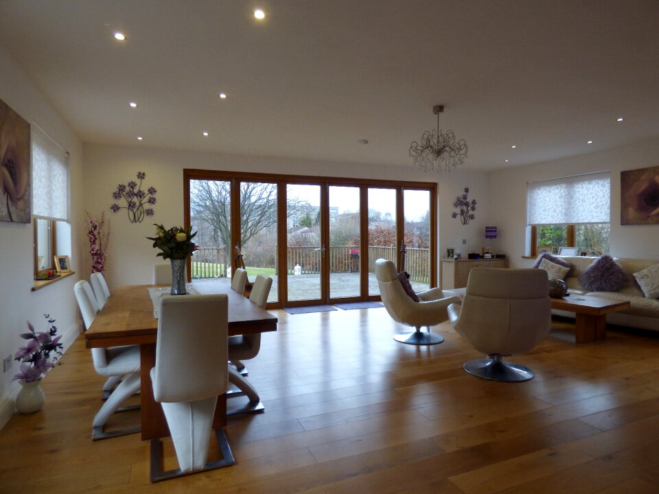 Bi-fold wood flooring room