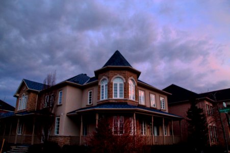 House, Castle