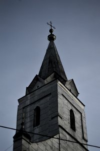 Bora, Romania, Building