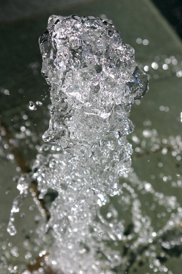 Wet, Geyser, Frozen