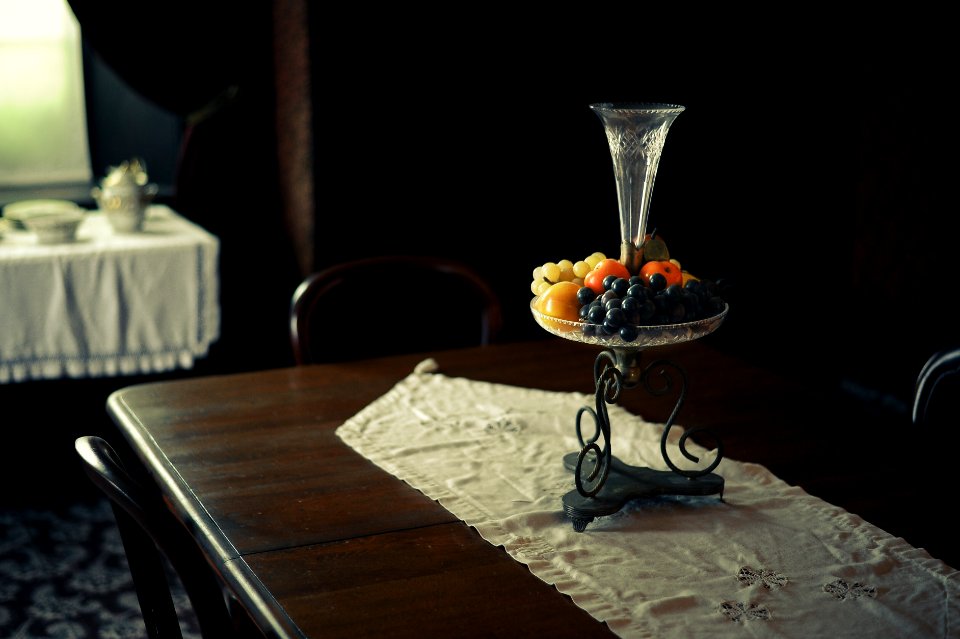 Table, Parlour, Center piece