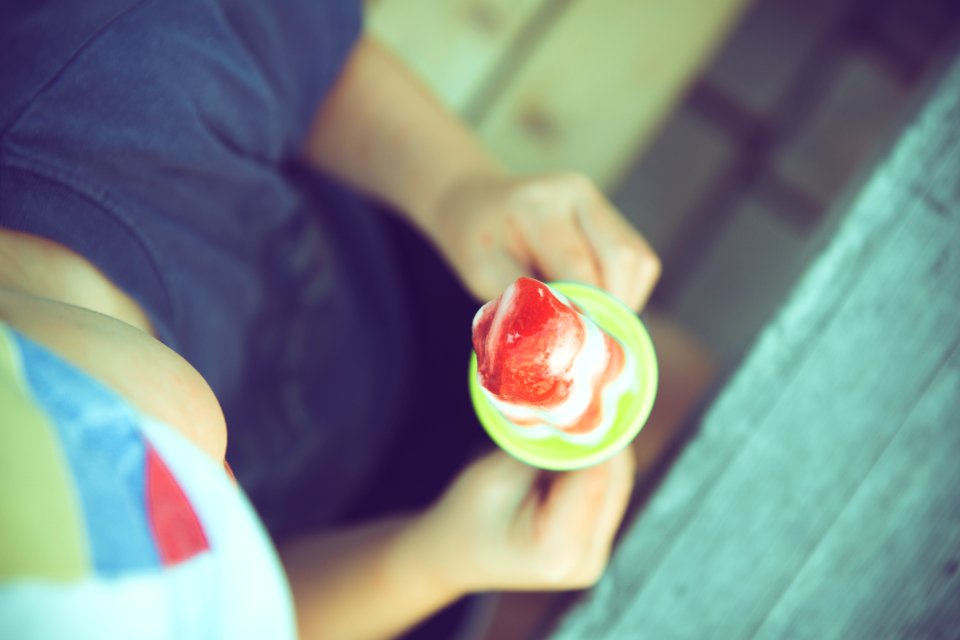 Vanilla, Strawberry, Sunny