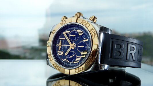 Male accessories arm clock
