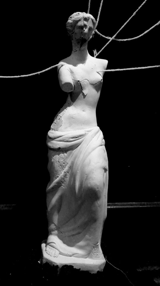 Sculture, Lady, Broken