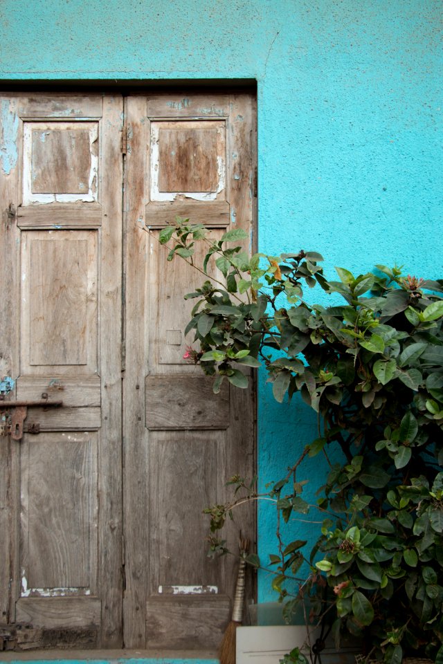 Keep it simple, Minimal, Door