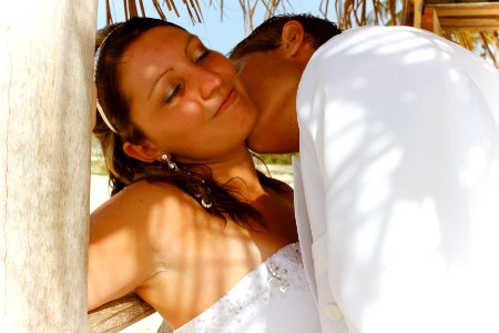 Santa luc a, Cuba, Weeding