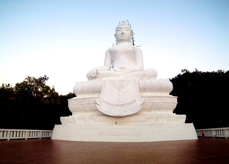 Statue