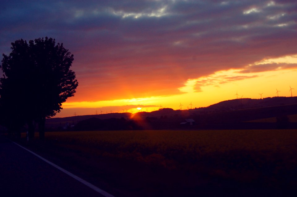 Road, Bruningskies, Skies photo