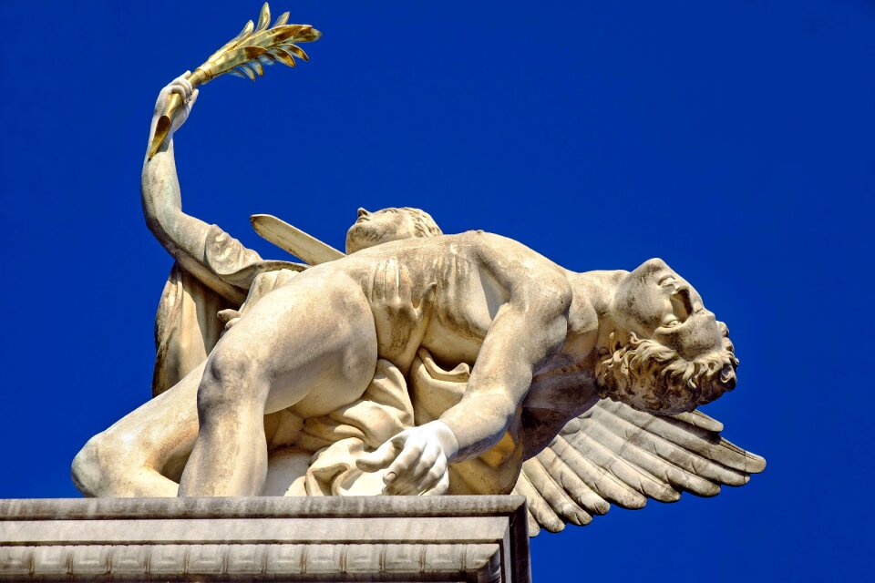 Goddess of victory nike bears fallen