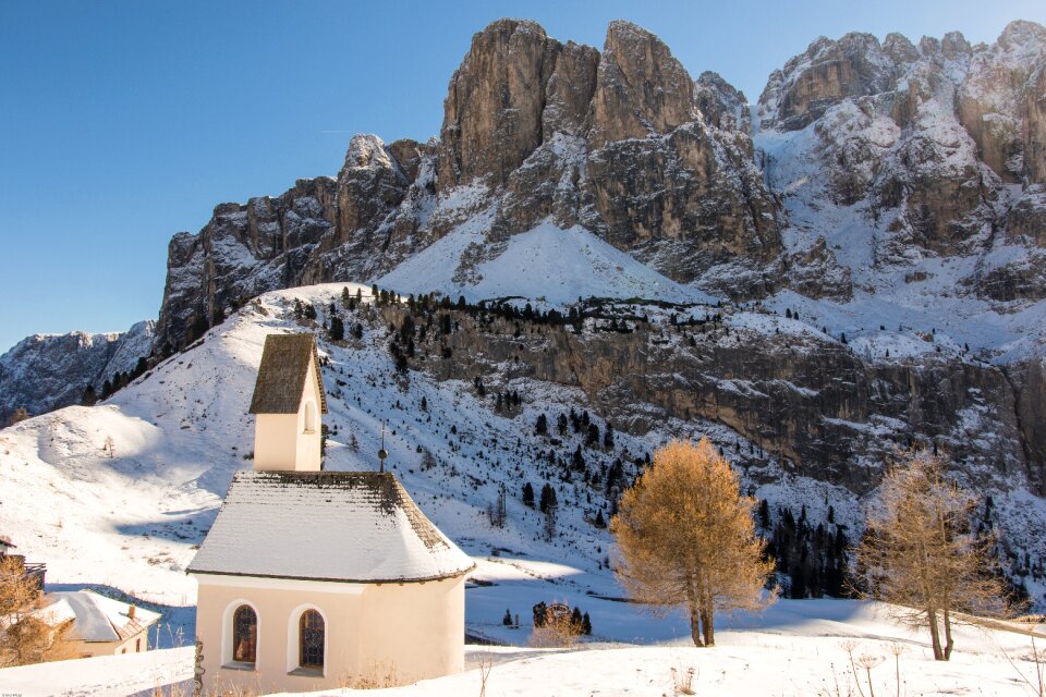 Val gardena yoke sella group alpine