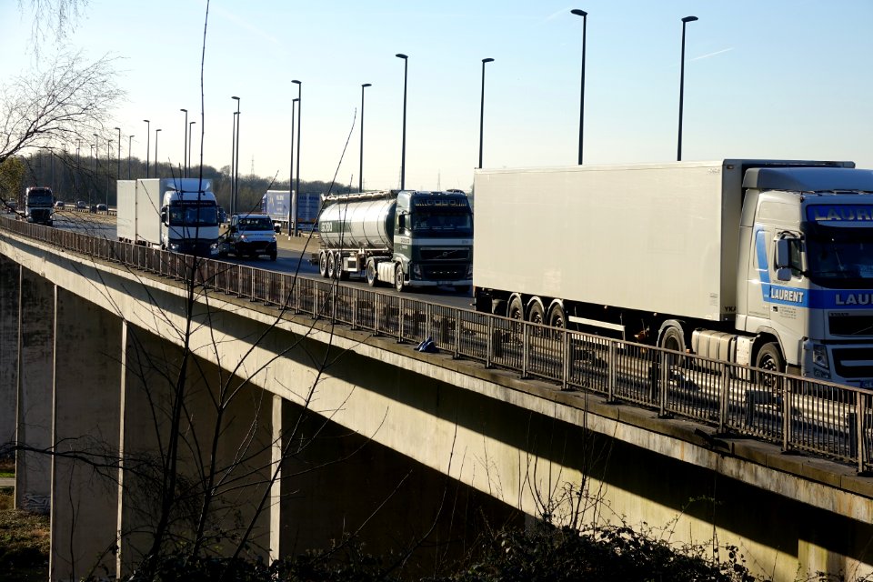 Bridge, Transport