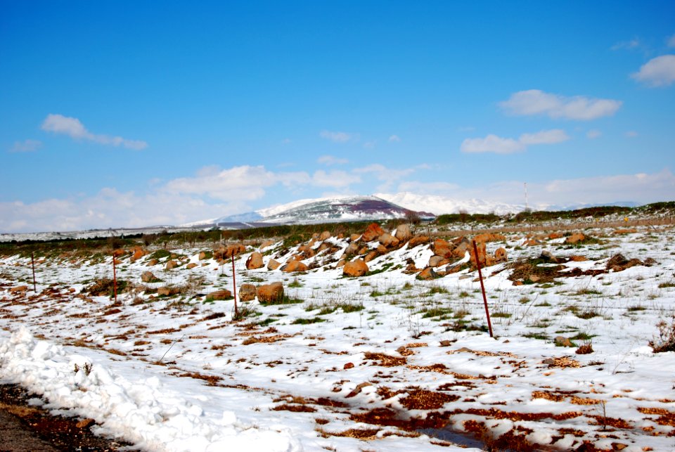 Israel, Boulders, Snow