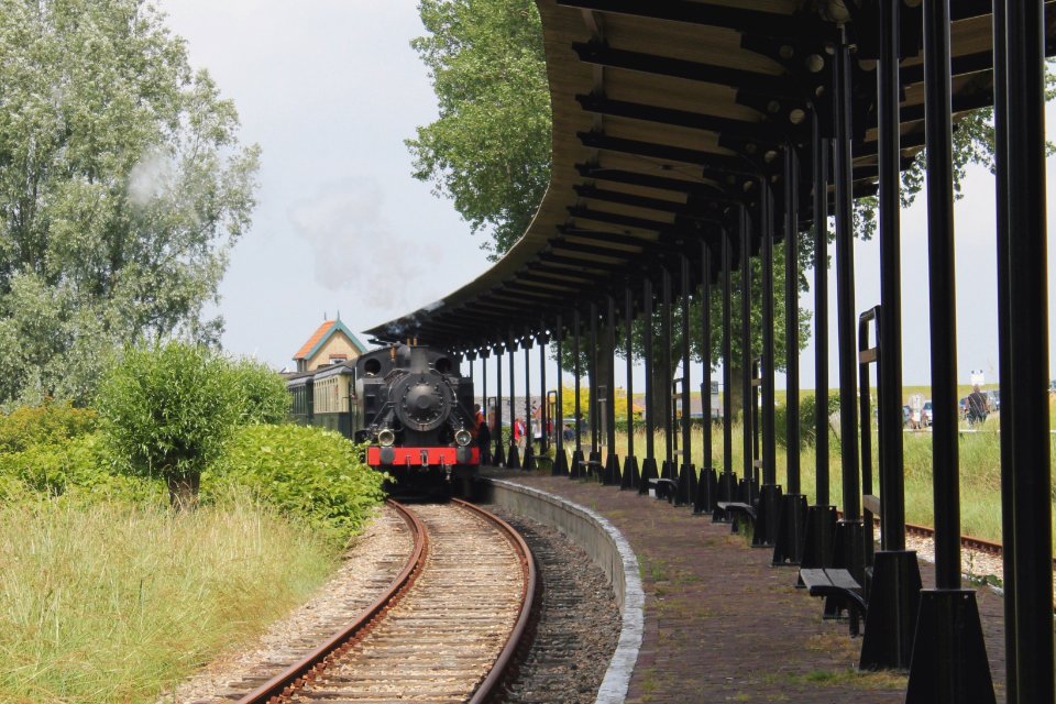 Hoedekenskerke, Netherland, Station
