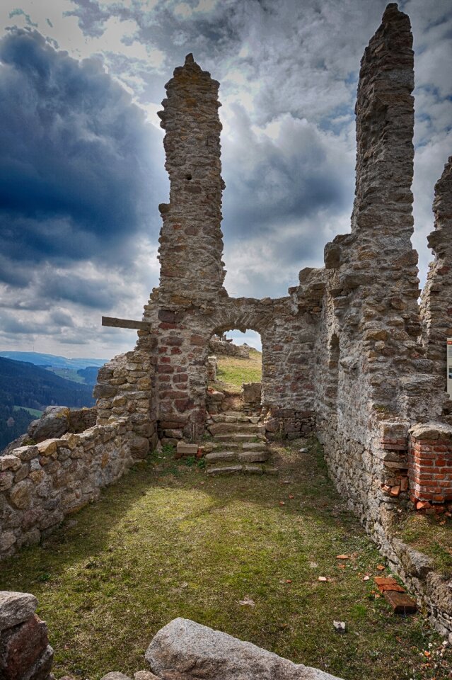 Substantiate stones building