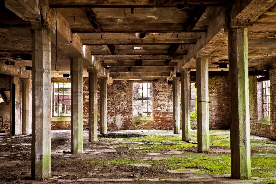 Pforphoto old decay