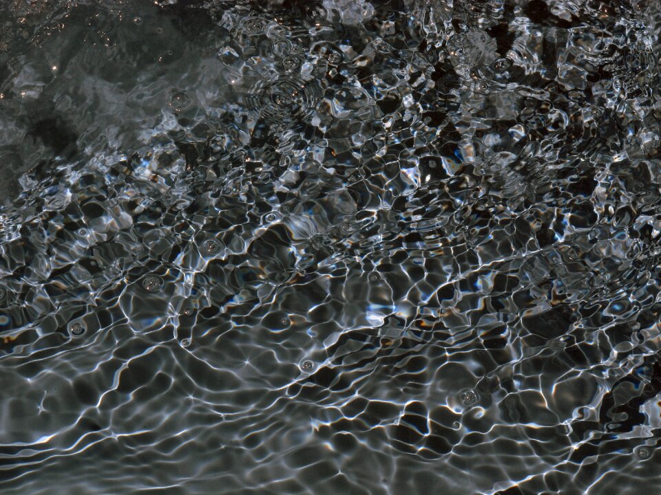 Structure wave reflections