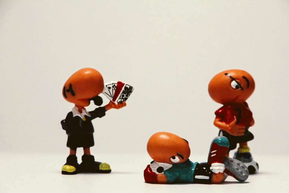 Bill body überraschungseifigur referee