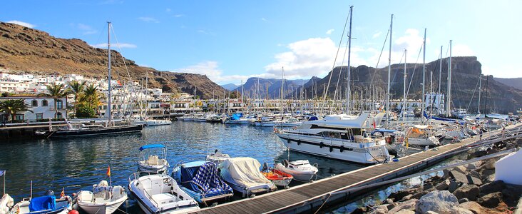 Boat gran canaria jetty