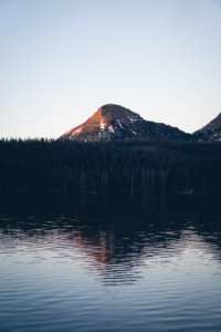 Flat mountain over a lake 