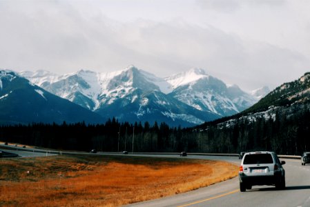 Gray SUV mountains banff photo