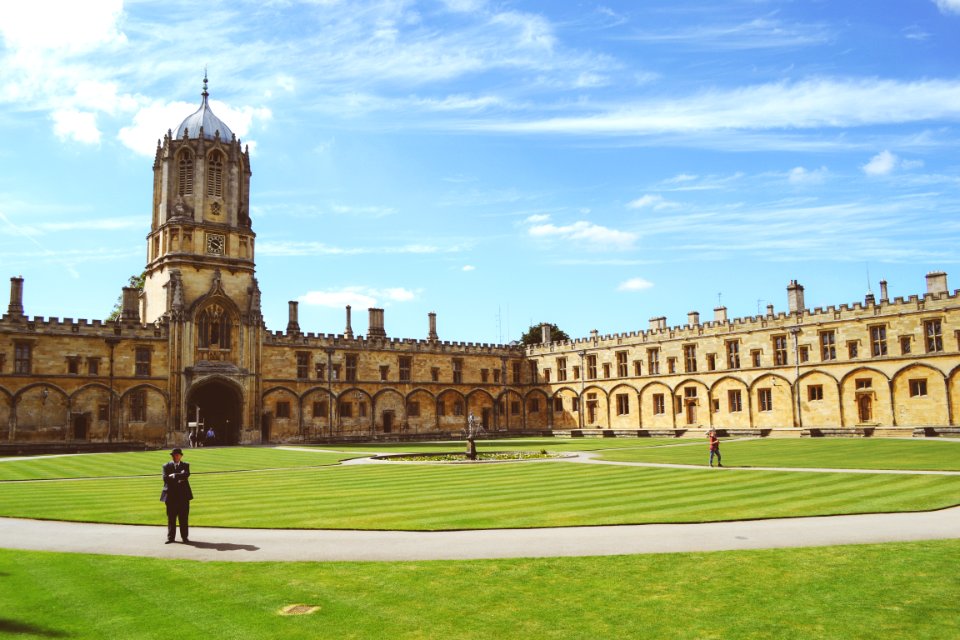 Oxford college campus 