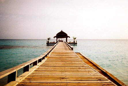 Sea Gazebo @ Maldives (by May Pamintuan) 