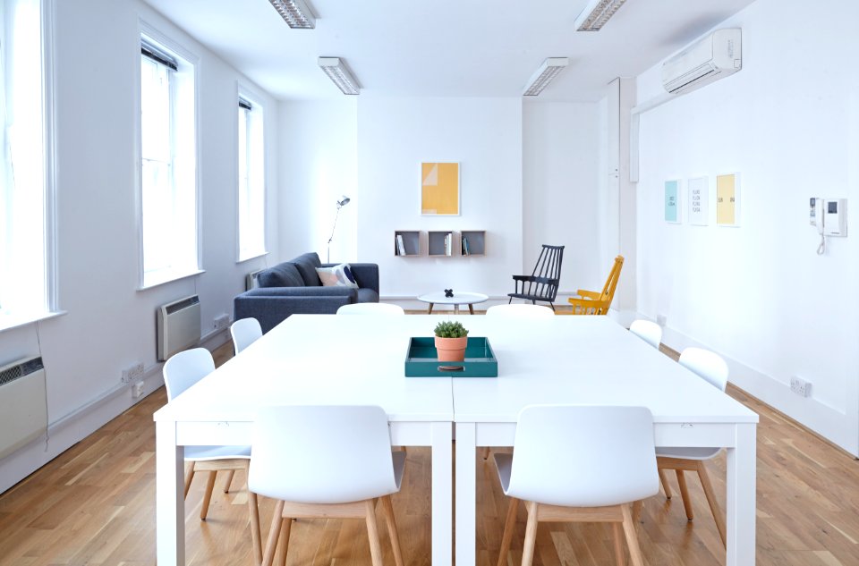 Stylish meeting room 