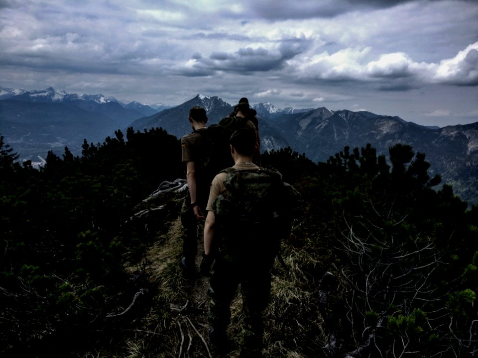 Wank army hike 