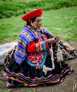 Cusco women old woman