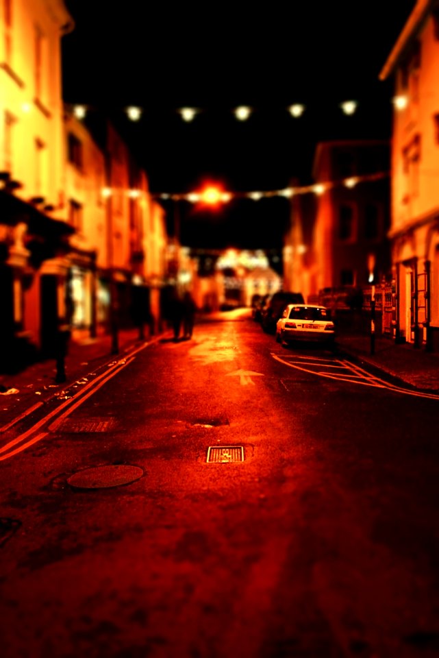 Tilt-shift: street by night photo