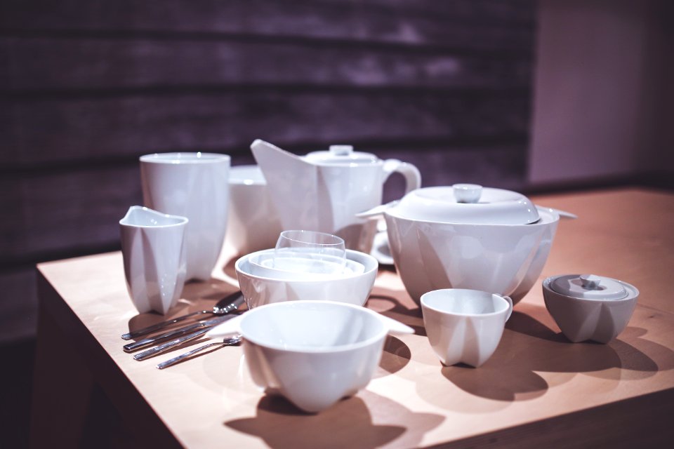 White tableware photo