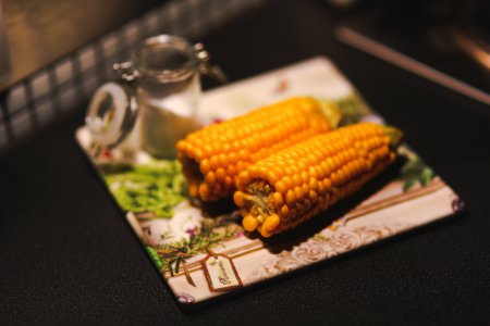 Boiled corn photo