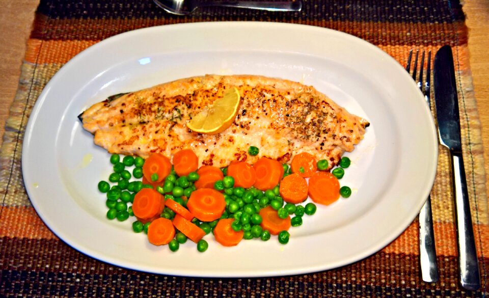 Mixed vegetables green peas carrots