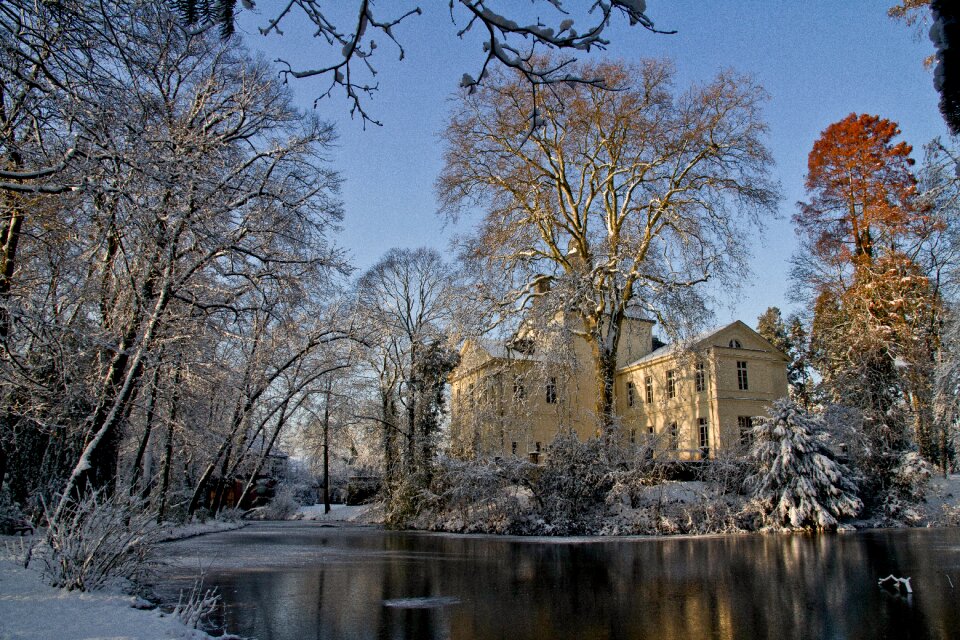 Schloss eller castle park snow