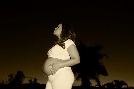 Pregnancy white dress tender