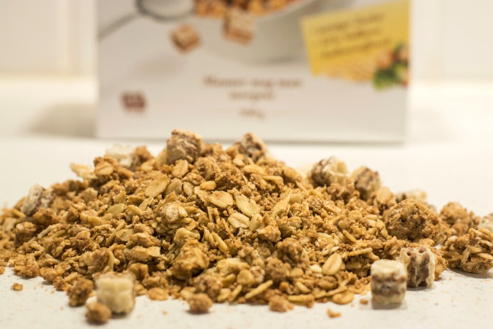 Muesli peanuts wholewheat sliced