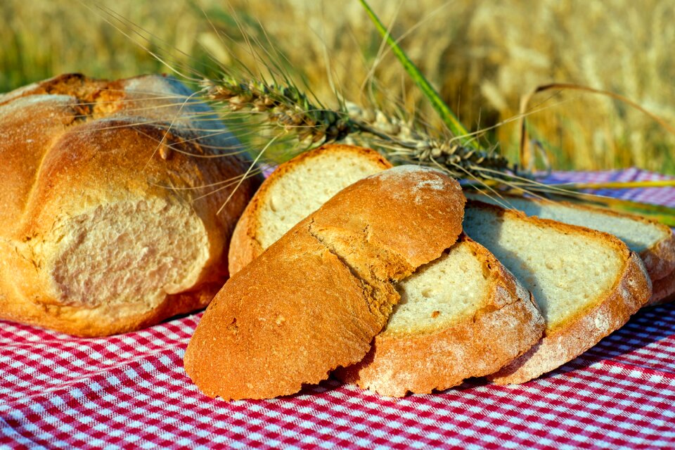 Crispy food baked goods
