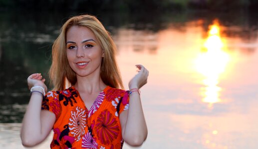 Water reflection blonde