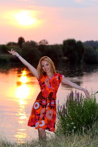 Water reflection blonde