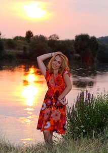 Water reflection blonde