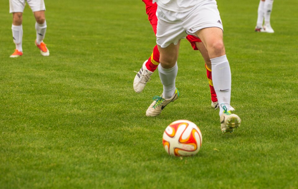Footballers fielder opponents